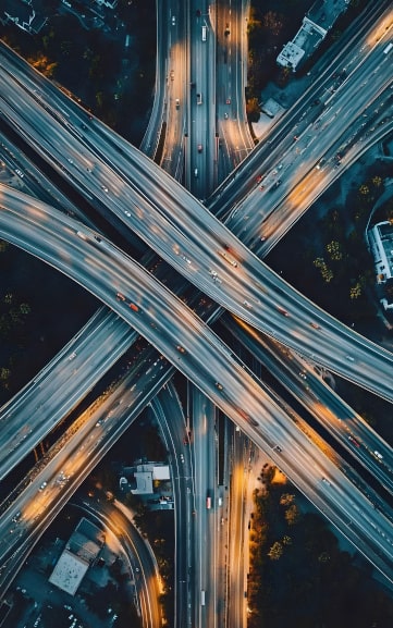 Autobahnkreuz bei Nacht von oben Autobahnkreuz bei Nacht von oben